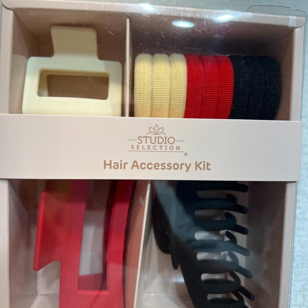 Studio Selection Hair Accessory Kit 12pc Set Claw Clips and Elastics Red Black
